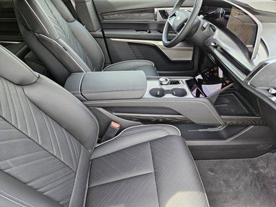 2026 Cadillac VISTIQ Platinum