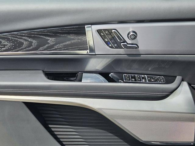 2026 Cadillac VISTIQ Platinum