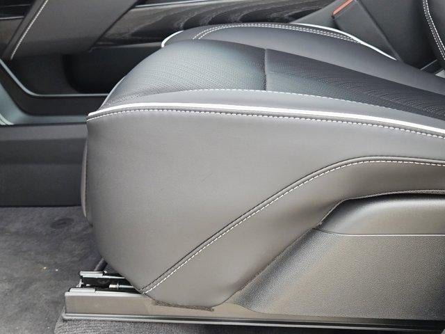 2026 Cadillac VISTIQ Platinum