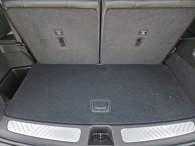 2026 Cadillac VISTIQ Platinum