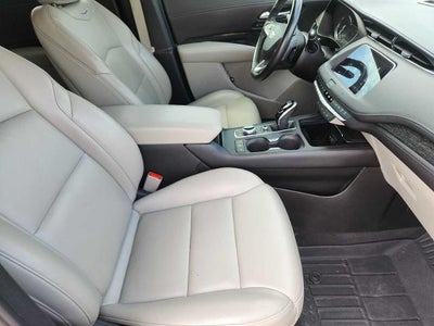2021 Cadillac XT4 FWD Premium Luxury