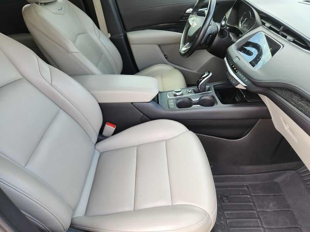 2021 Cadillac XT4 FWD Premium Luxury
