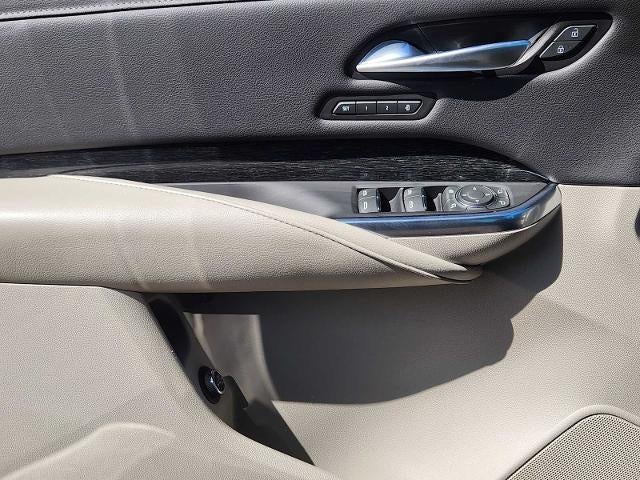 2023 Cadillac XT4 FWD Premium Luxury