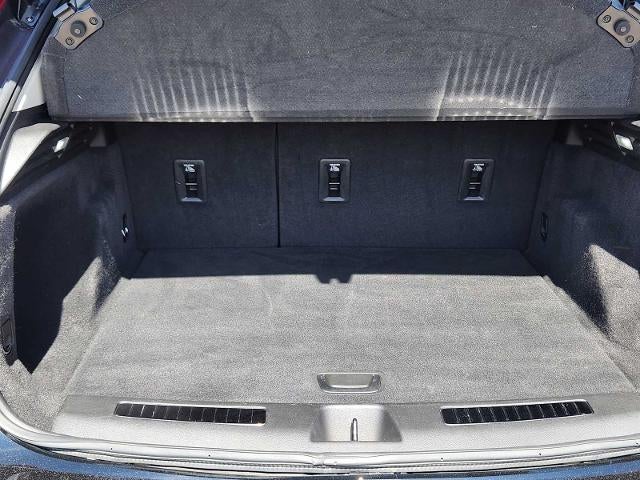 2023 Cadillac XT4 FWD Premium Luxury