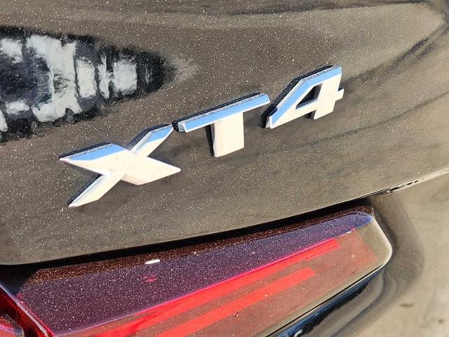2023 Cadillac XT4 FWD Premium Luxury