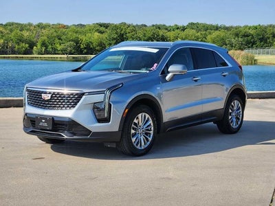 2025 Cadillac XT4 Premium Luxury