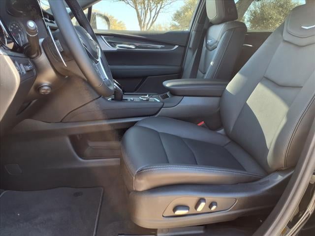 2025 Cadillac XT5 Sport