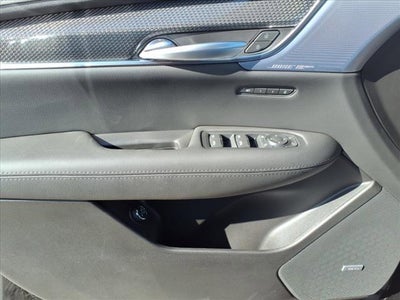 2025 Cadillac XT5 Sport