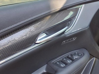 2025 Cadillac XT5 Sport