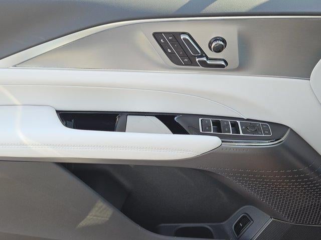 2027 Cadillac LYRIQ Luxury