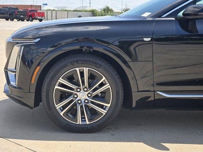 2025 Cadillac LYRIQ Luxury 1