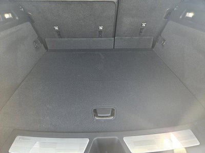 2025 Cadillac LYRIQ Luxury 2