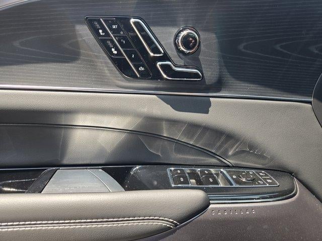 2025 Cadillac LYRIQ Sport 1