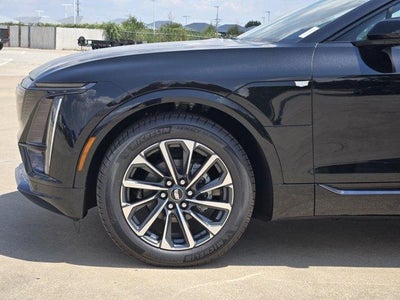 2025 Cadillac LYRIQ Sport 1