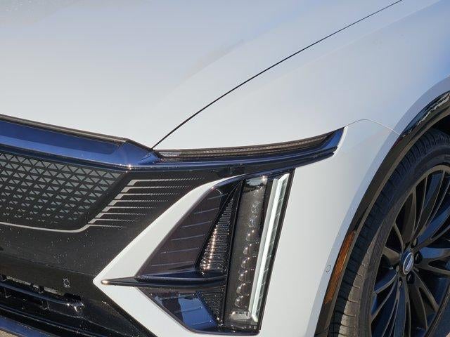 2027 Cadillac LYRIQ Signature Sport