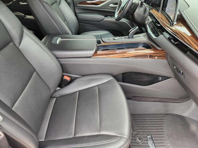 2024 Cadillac Escalade ESV Luxury