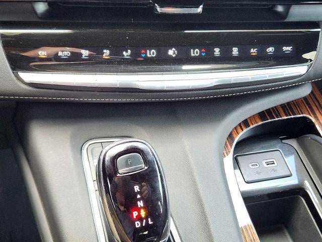 2024 Cadillac Escalade ESV Luxury