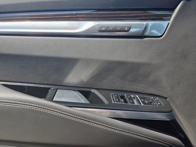 2025 Cadillac Escalade Premium Luxury