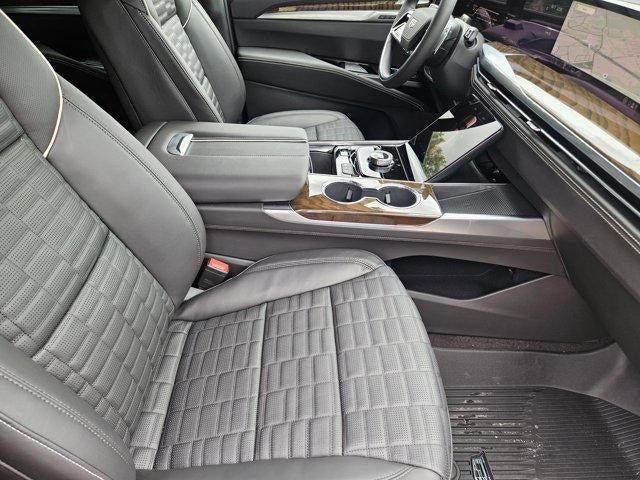 2026 Cadillac Escalade Platinum Sport - Photo 10