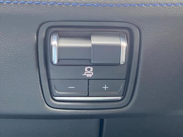 2025 Cadillac ESCALADE IQ Luxury 1