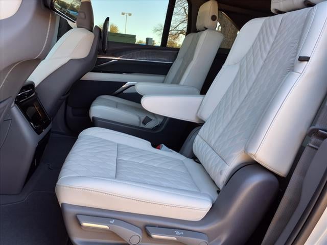 2025 Cadillac ESCALADE IQ Luxury 1