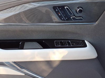 2025 Cadillac ESCALADE IQ Luxury 1