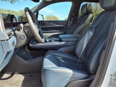 2025 Cadillac ESCALADE IQ Sport 2