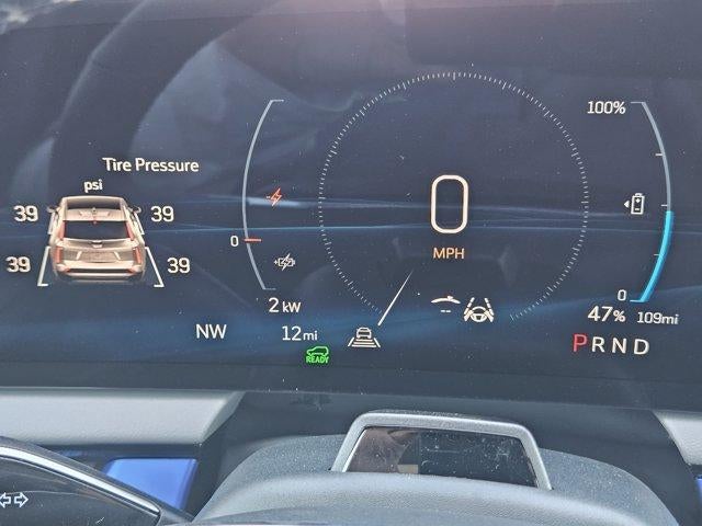 2027 Cadillac OPTIQ Luxury
