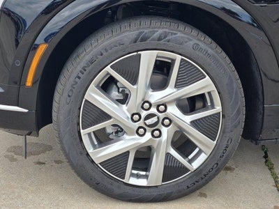 2025 Cadillac OPTIQ Luxury 1