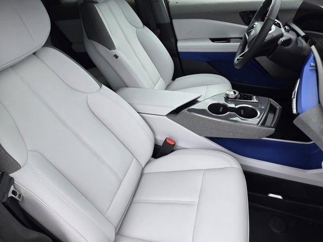 2025 Cadillac OPTIQ Luxury 1