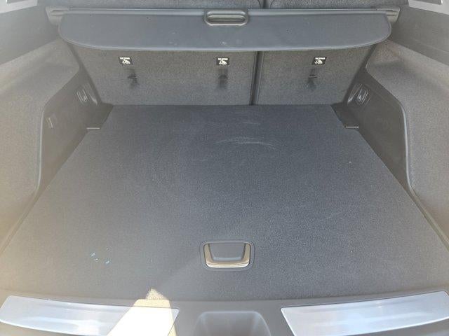 2025 Cadillac OPTIQ Luxury 2